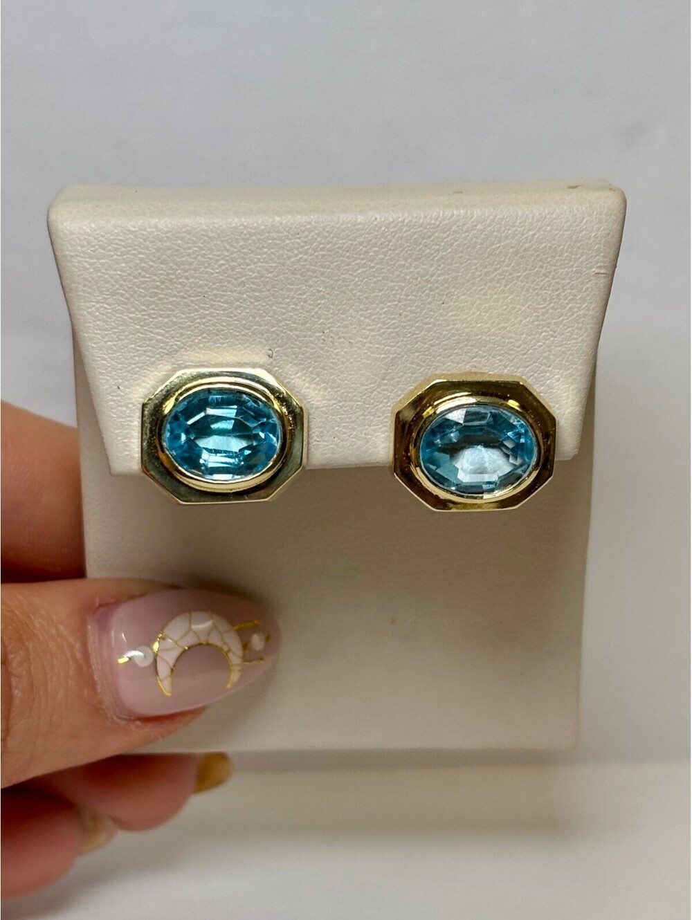 14k Yellow Gold Topaz Earrings
